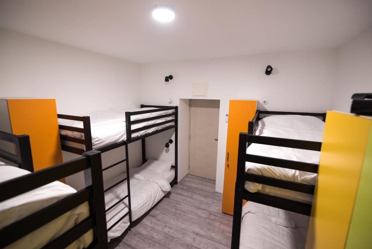 Hostel Evropa Nikšić Dış mekan fotoğraf