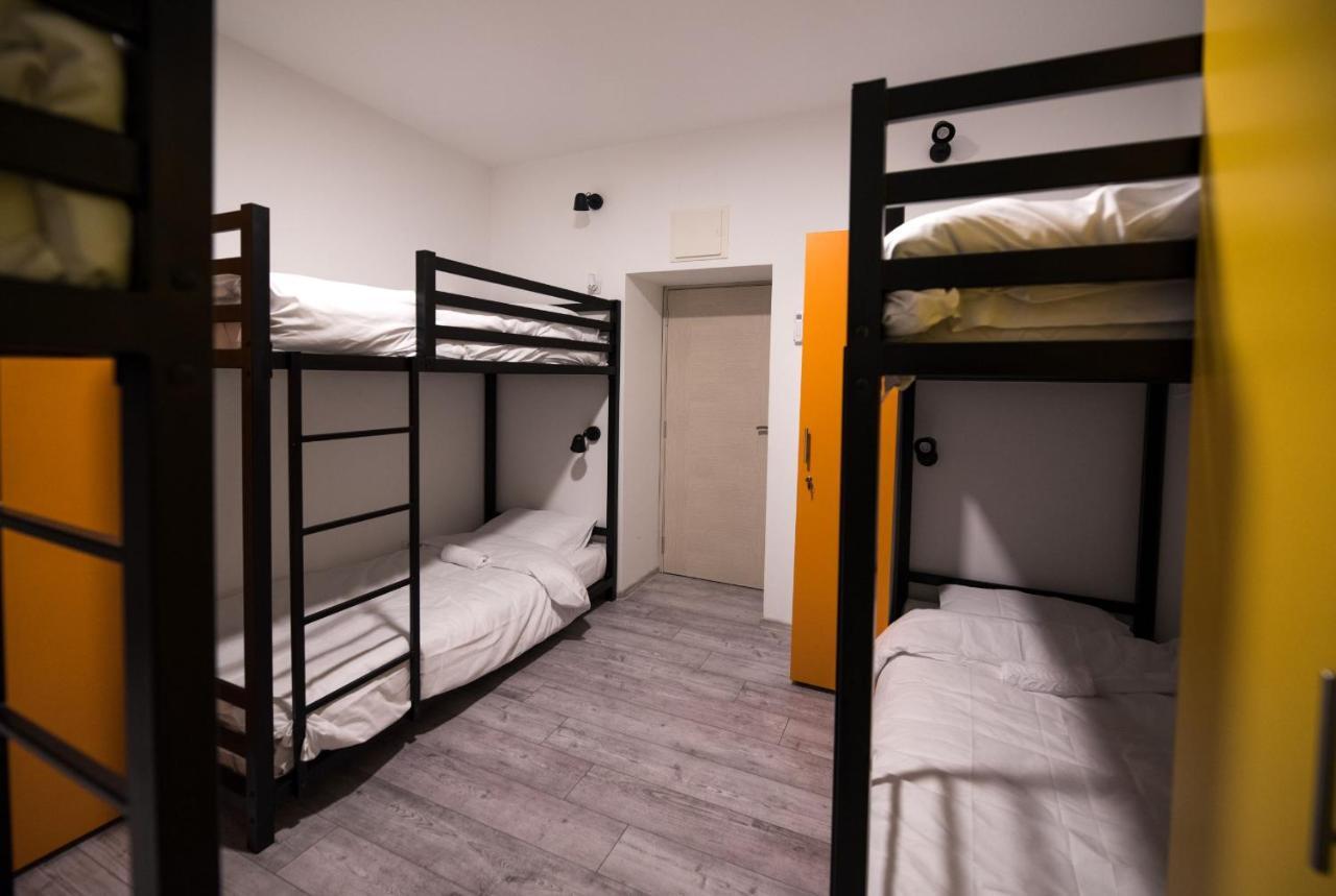 Hostel Evropa Nikšić Dış mekan fotoğraf