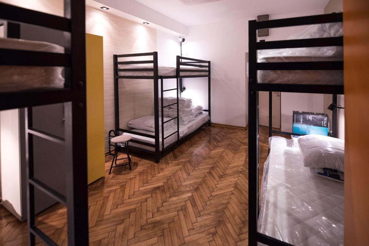 Hostel Evropa Nikšić Dış mekan fotoğraf