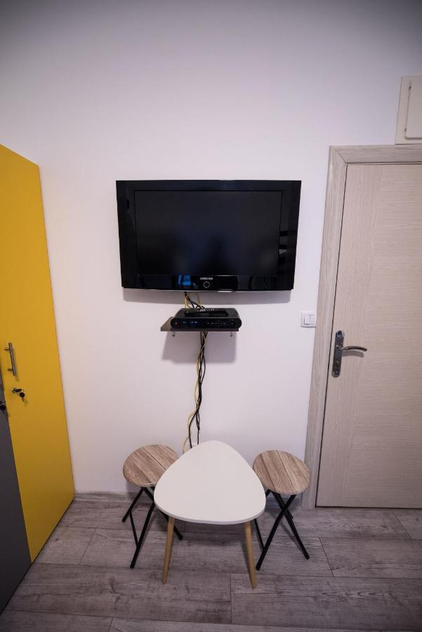 Hostel Evropa Nikšić Dış mekan fotoğraf