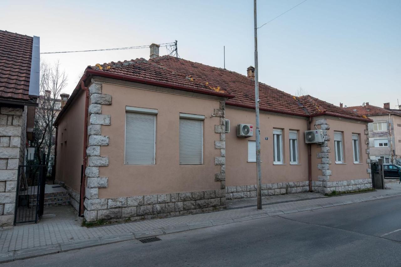 Hostel Evropa Nikšić Dış mekan fotoğraf